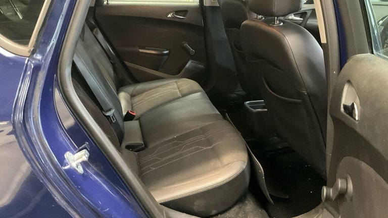 2012 Vauxhall Astra 1.6 16v Active Euro 5 5dr HATCHBACK Petrol Manual