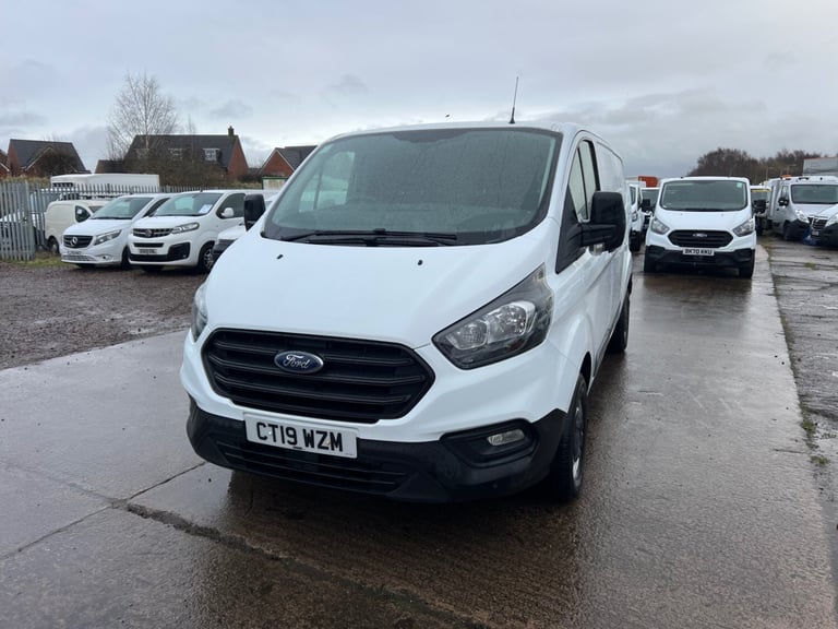 image for 2019 Ford Transit Custom 2.0 TDCi 300/105ps Low Roof Van L2 PANEL VAN Diesel Manual