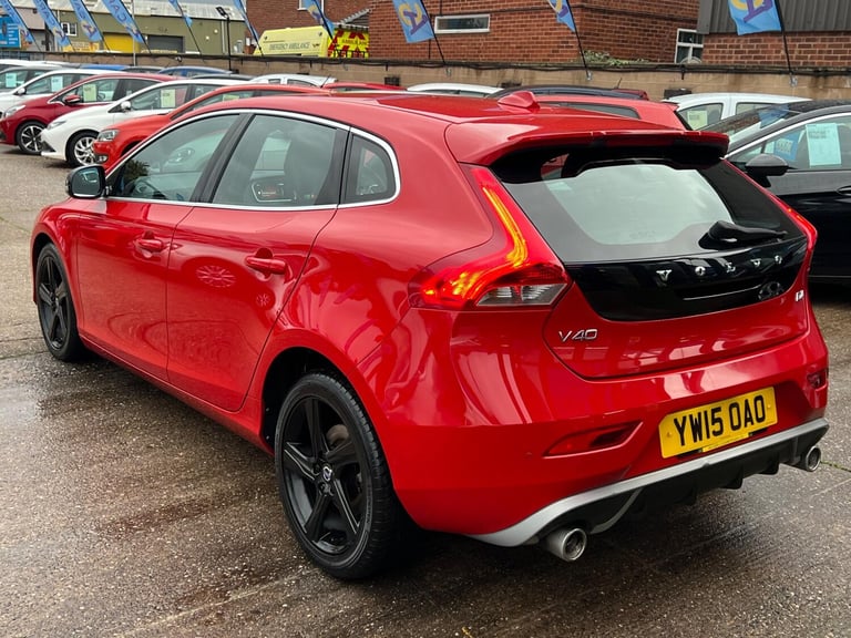 2015 Volvo V40 2.0 D4 R-Design Nav Hatchback 5dr Diesel Manual Euro 6 (s/s) (190 ps) HATCHBACK Di...