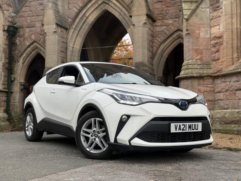 image for TOYOTA C-HR 1.8 VVT-h Icon 2021