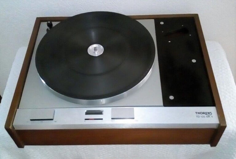 SecondHand Vinyl Record Players/Turntables for Sale in Brightlingsea