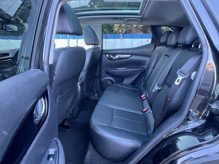 2015 Nissan Qashqai 1.6 DIG-T Tekna SUV 5dr Petrol Manual 2WD Euro 6 (s/s) (163