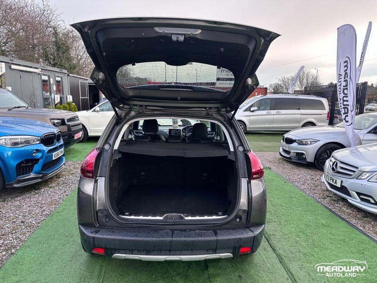 2018 Peugeot 2008 1.2 PureTech Allure Euro 6 5dr HATCHBACK Petrol Manual