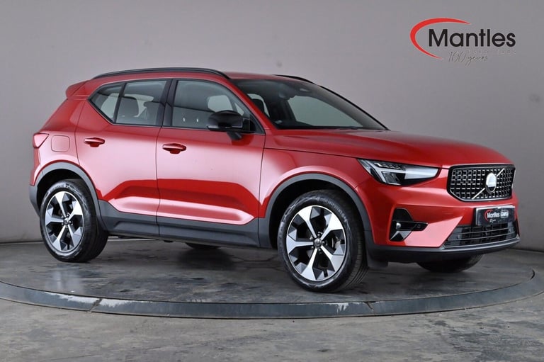 Volvo Xc40 2.0 B4 Mhev Plus Suv 5dr Petrol Hybrid Dct Auto Awd Euro 6 s/s 197