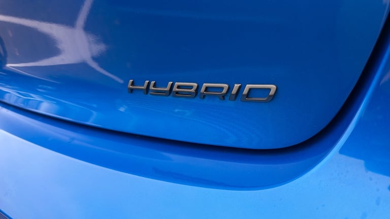 2025 Peugeot 208 1.2 Hybrid 100 Allure 5dr e-DSC6 Petrol Hatchback Hatchback Petrol Automatic