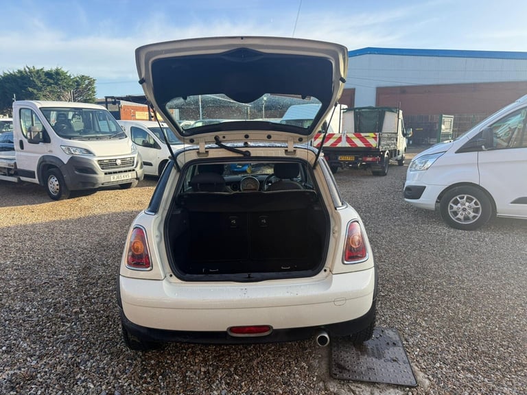 2008 MINI Hatch 1.6 Cooper Steptronic Euro 4 3dr HATCHBACK Petrol Automatic