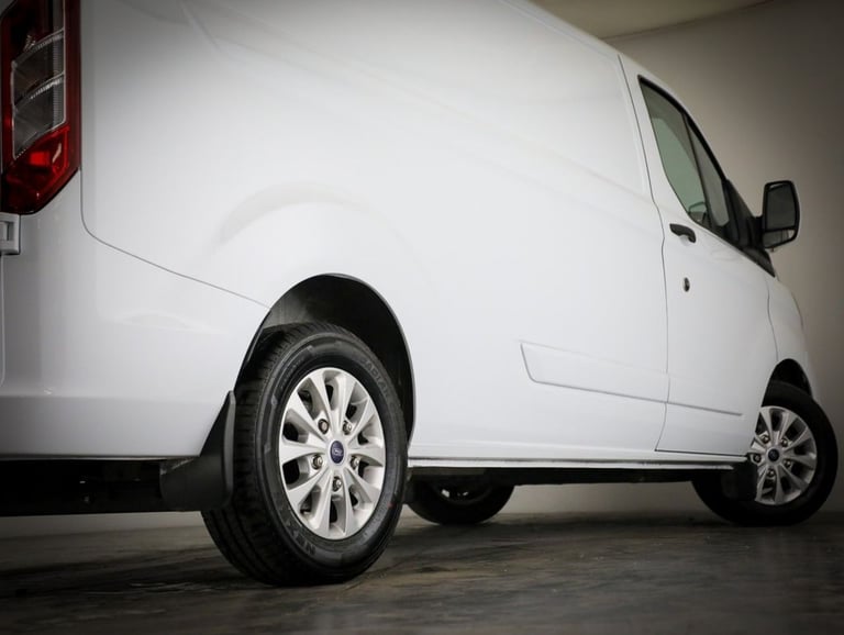 2022 Ford Transit Custom 2.0 300 EcoBlue Limited Panel Van 5dr Diesel Manual L2 H1 Euro 6 (s/s) (...