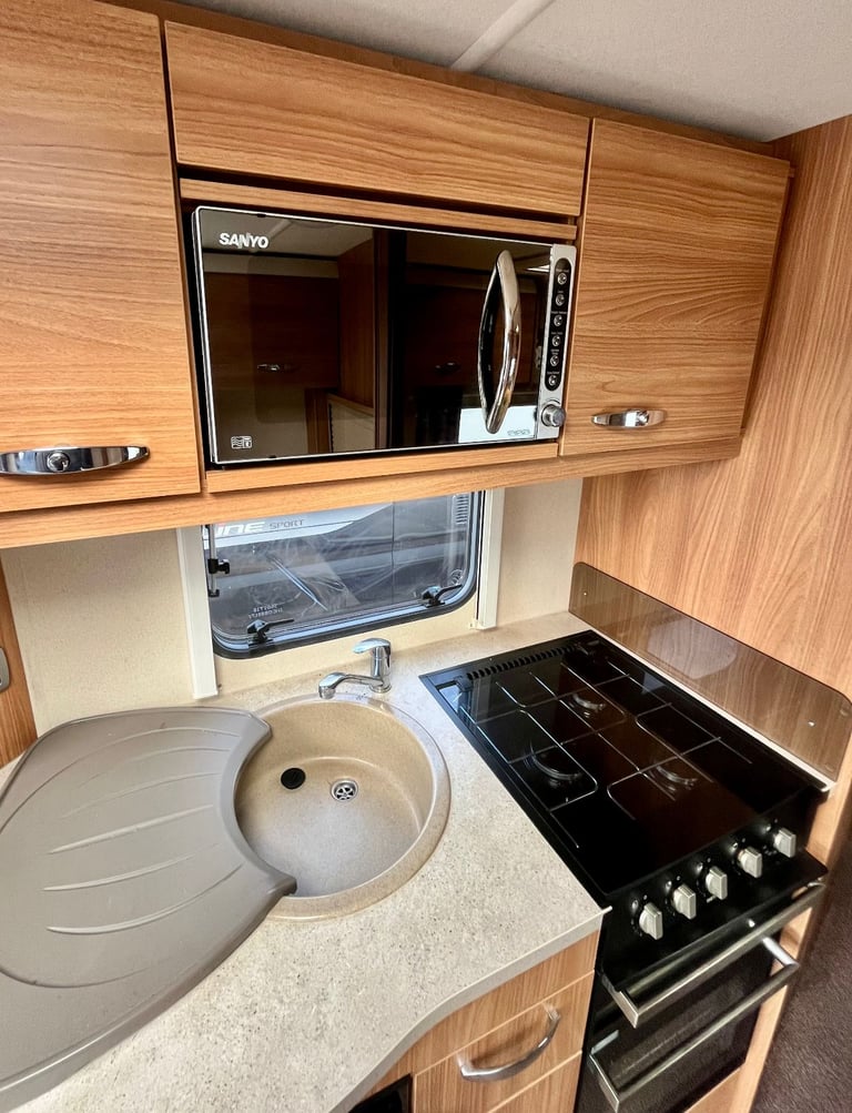 2013 SWIFT ACE VICEROY 4 BERTH CARAVAN IN EXCELLENT CONDITION