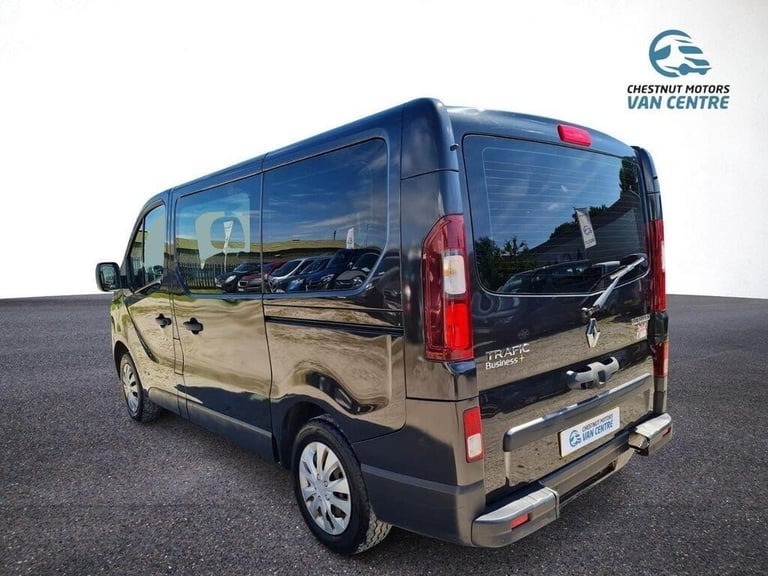 Renault Trafic Vauxhall Vivaro WAV Wheelchair Access Vehicle L1H1 2016 No VAT