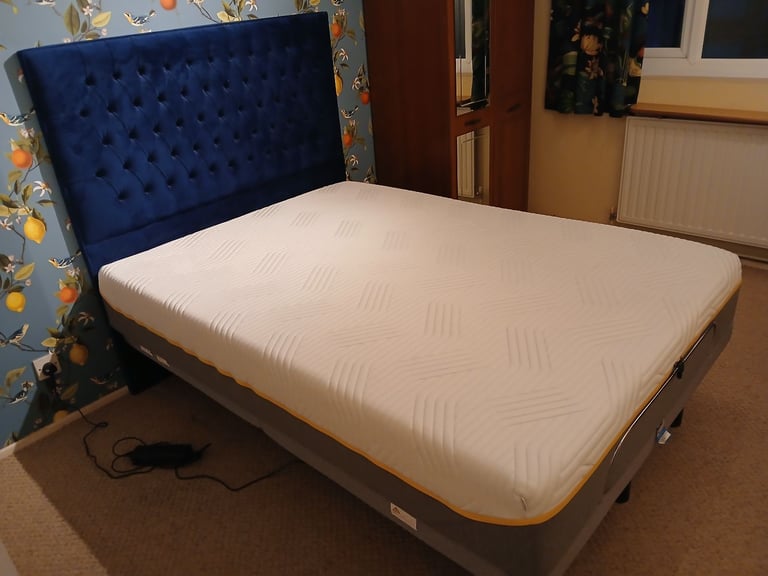 image for Dreams sleepmotion double electric bed