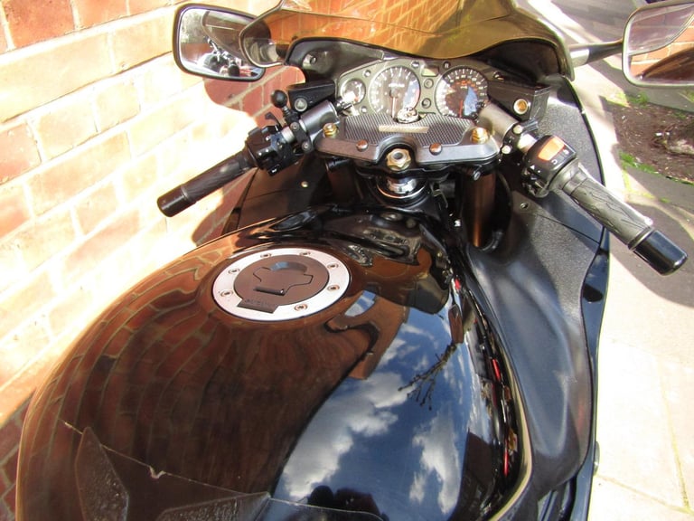 SUZUKI GSX1300 HAYABUSA * VERY LOW MILES 11000 *2 FORMER KEEPERS* WOW *