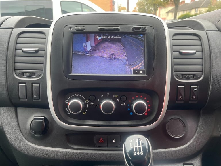 Renault Trafic 2.0 dCi ENERGY 30 Sport Nav 9 Seat LWB Minibus  DIESEL 2021/21