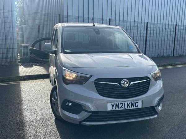 image for 2021 Vauxhall Combo Life 1.5 Turbo D SE 5dr MPV Manual