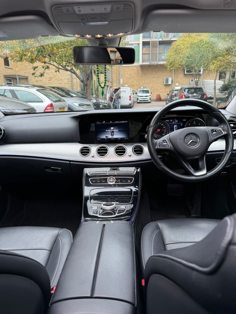 Mercedes-Benz, E CLASS, Saloon, 2017, Semi-Auto, 1950 (cc), 4 doors