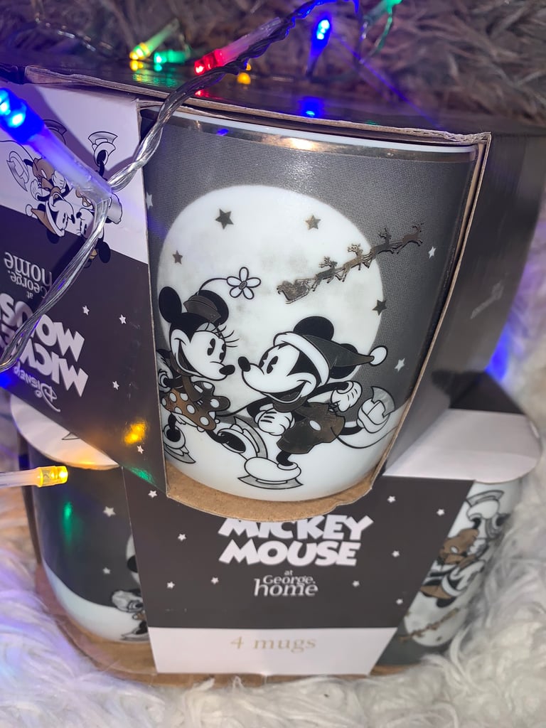 Disney Mickey/Minnie Christmas mug sets and large bowl new 