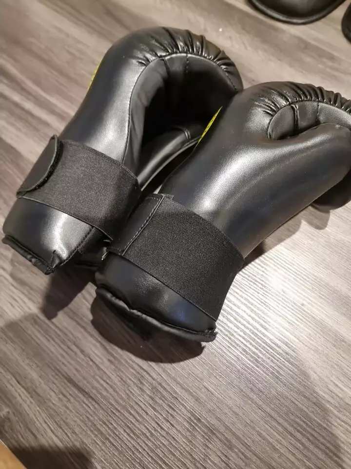 Taekwondo gloves size xs