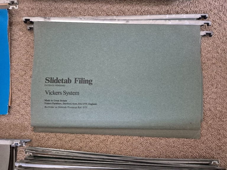 Over 65 suspension files are available in Foolscap size