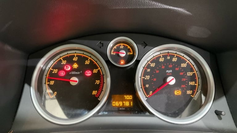 2011 Vauxhall Zafira 1.8i SRi 5dr MPV PETROL Manual