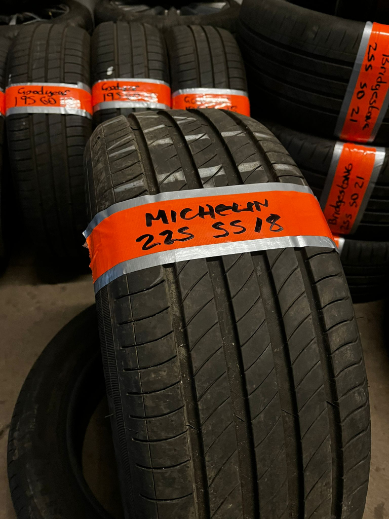 225 55 18 Michelin Matching pair Only £90 fitted and balanced open 7 days
