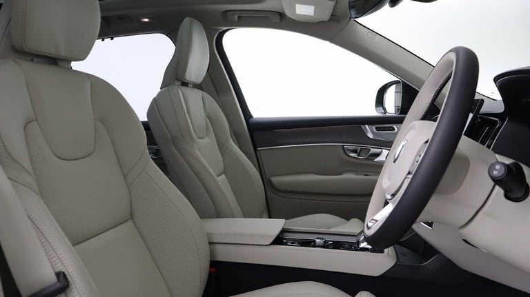 2025 Volvo XC90 T8 AWD PHEV Ultra Dark (Blond, Sunroof, Bowers &amp; Wilkins, 360 Camera) ESTATE ...