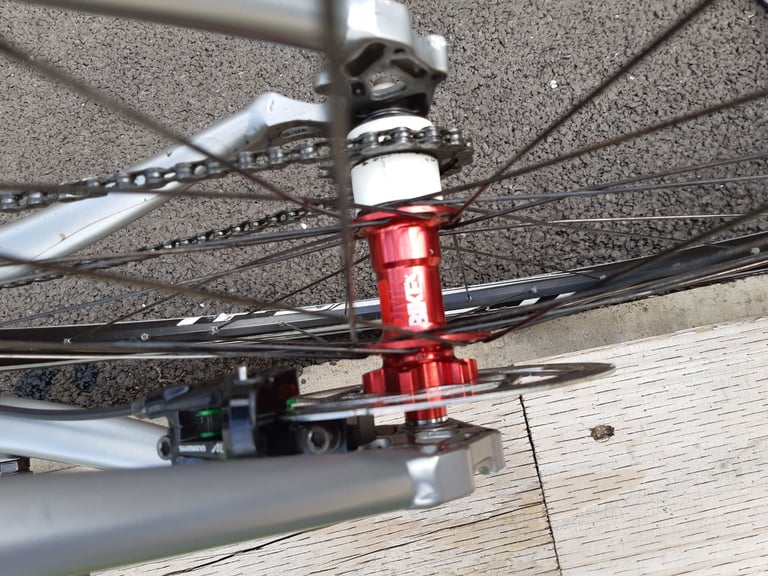 Merida S-Presso Aluminium Hybrid Bike. 