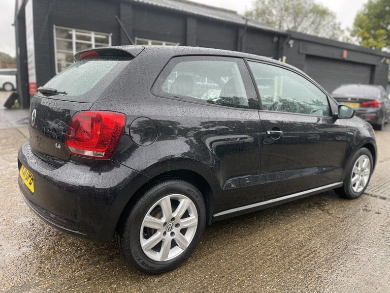 VOLKSWAGEN POLO 1.4 SE 2011