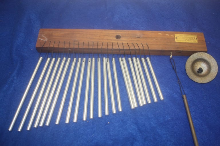 image for TreeWorks Chime Bar ~ 22 Bar Chime with Finger Cymbal + Beater ~ Made in Nashville USA ~ £65 ono