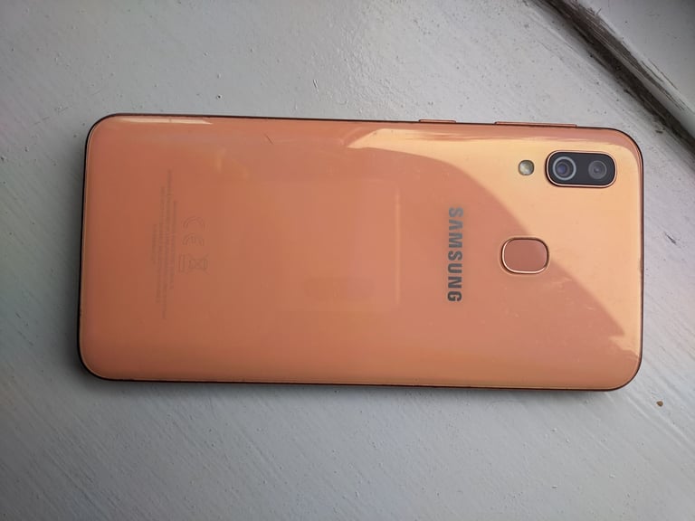 Samsung A40 A405FN/DS Coral Unlocked for PARTS ONLY !!!