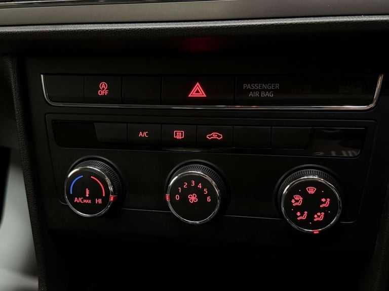 2017 SEAT Leon 1.2 TSI SE Dynamic Technology Euro 6 (s/s) 5dr Hatchback Petrol Manual