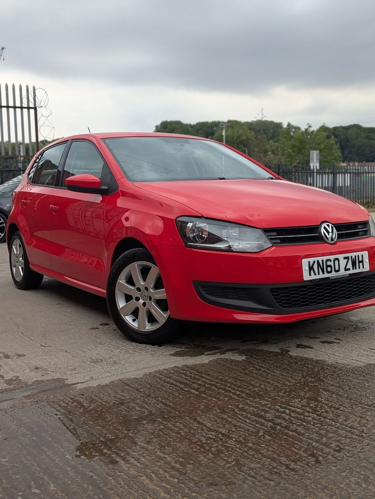 Red Volkswagen, POLO, Hatchback, 2010, Manual, 1390 (cc), 5 doors, not fiesta 