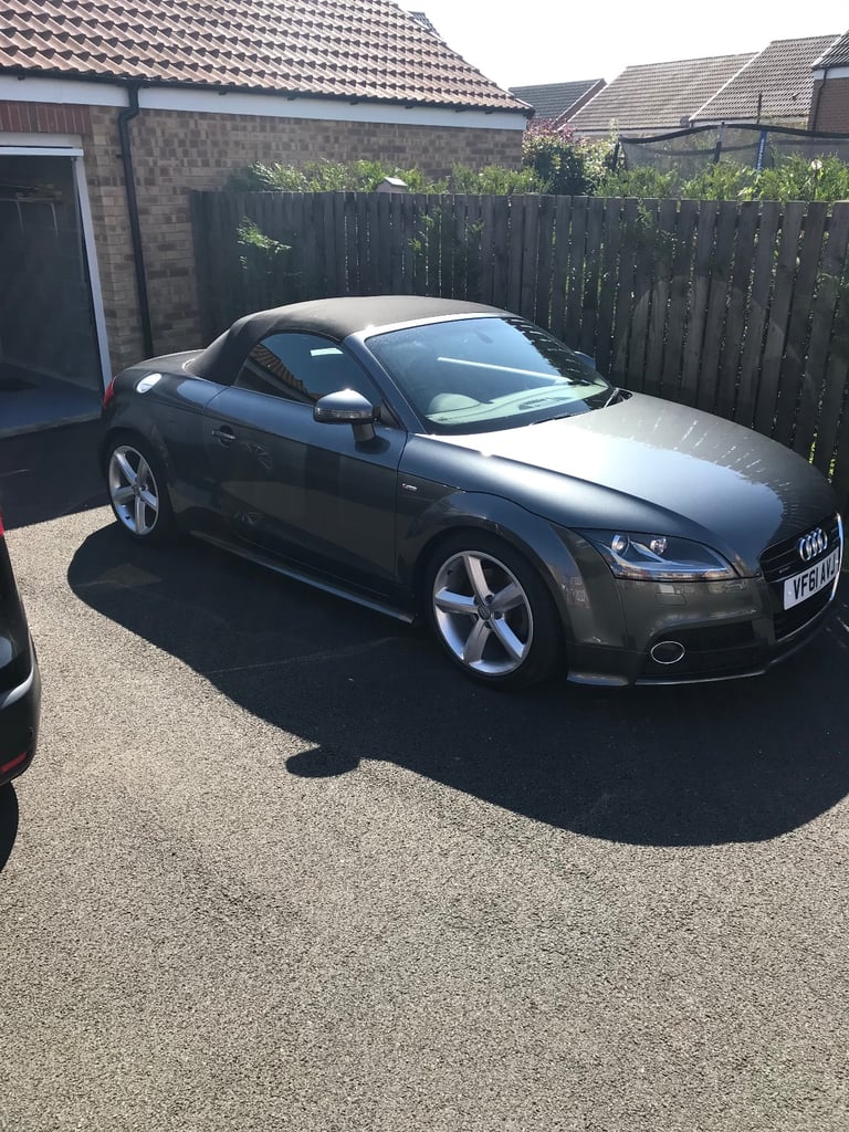 Audi, TT, Convertible, 2011, Manual, 1968 (cc), 2 doors