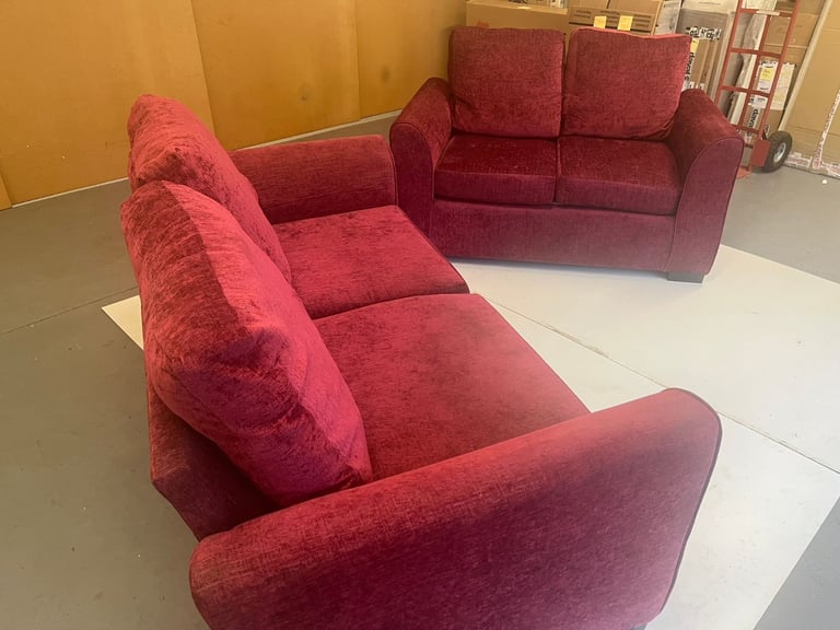 image for Sofas, Mattresses, Coffee Tables, Dining Table Set, Fireplace, Chest of Drawers