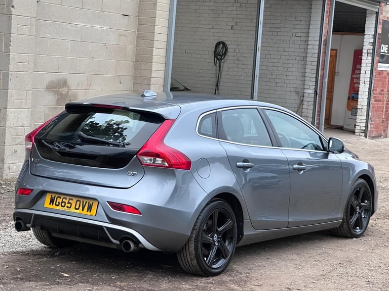 2015 Volvo V40 1.6 D2 R-Design Euro 5 (s/s) 5dr HATCHBACK Diesel Manual