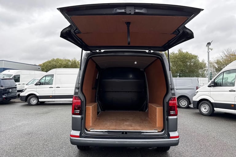 2024 Volkswagen Transporter 2.0 TDI 150 Highline Van DSG Van Automatic