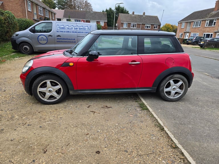 Mini Cooper low mileage