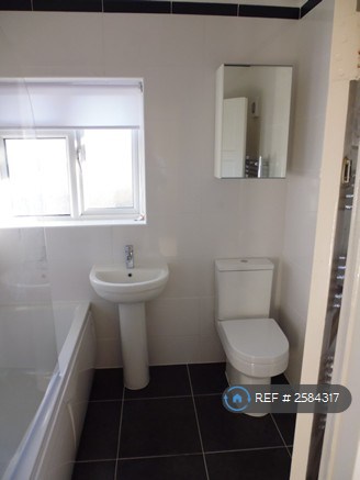 3 bedroom house in The Close, Evesham, WR11 (3 bed) (#2584317)