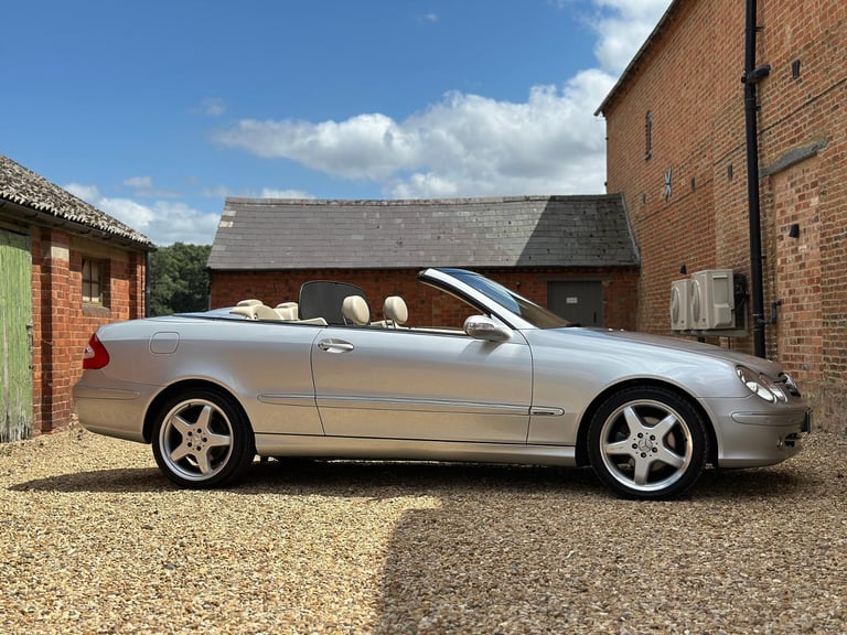 image for Mercedes-Benz CLK 200 Elegance Auto. 1 Owner From New. Original Sales Invoice.