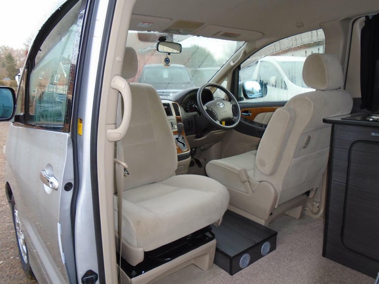 2007 TOYOTA ALPHARD CAMPER VAN ,MOTORHOME,~ NEW SIDE KITCHEN~~4 BERTH~ULEZ FREE