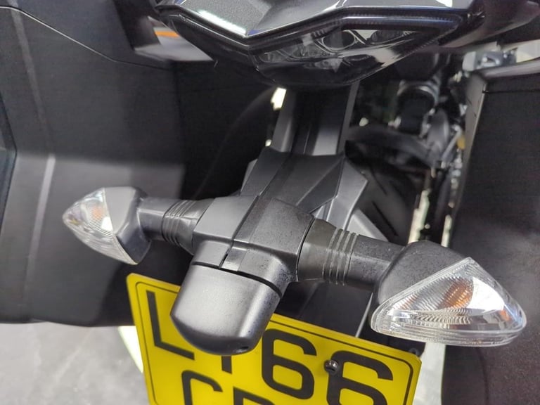 KAWASAKI Z1000SX