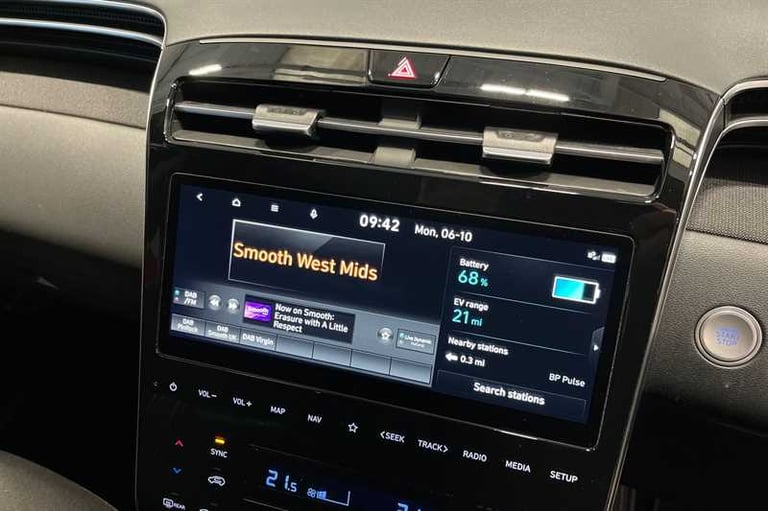 2023 Hyundai TUCSON 1.6 h T-GDi 13.8kWh Premium SUV 5dr Petrol Plug-in Hybrid Auto 4WD Euro 6 ( S...