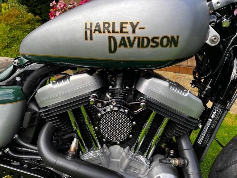 HARLEY DAVIDSON SPORTSTER 1200 CAFE RACER