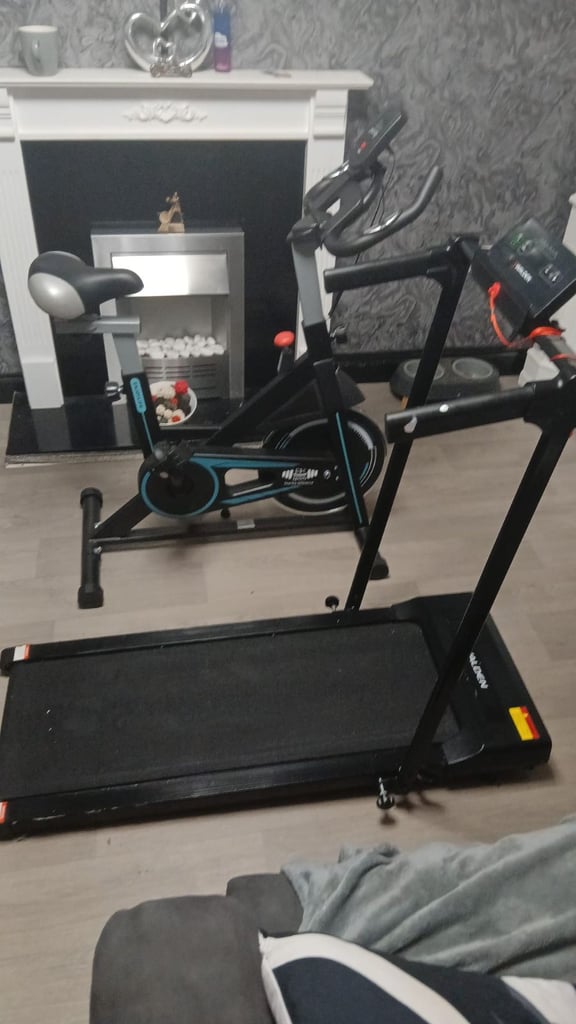 Treadmill/walking running machine and spin bike / exercise bike
