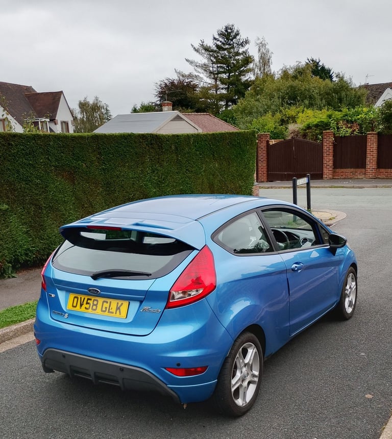 FORD FIESTA ZETEC S 1.6 TDCI, £20 TAX, 12 MONTHS MOT, TIMING BELT CHANGED,NEW TYRES,PARKING SENSORS.