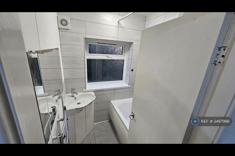 3 bedroom house in Smithy Lane, Leeds, WF3 (3 bed) (#2497998)