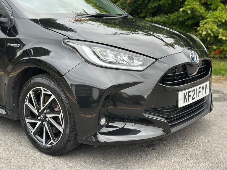 2021 Toyota Yaris 1.5 VVT-h Design E-CVT Euro 6 (s/s) 5dr HATCHBACK Petrol/Electric Hybrid Automatic