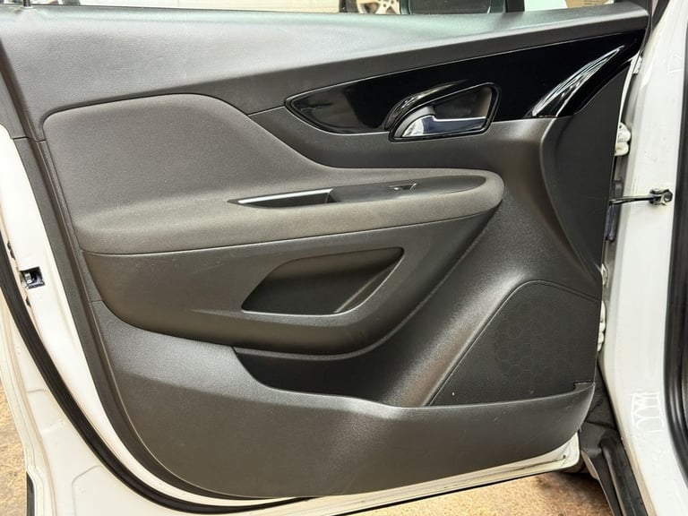 2017 Vauxhall Mokka X 1.6i Active SUV 5dr Petrol Manual Euro 6 (s/s) (115 ps) HATCHBACK Petrol Ma...