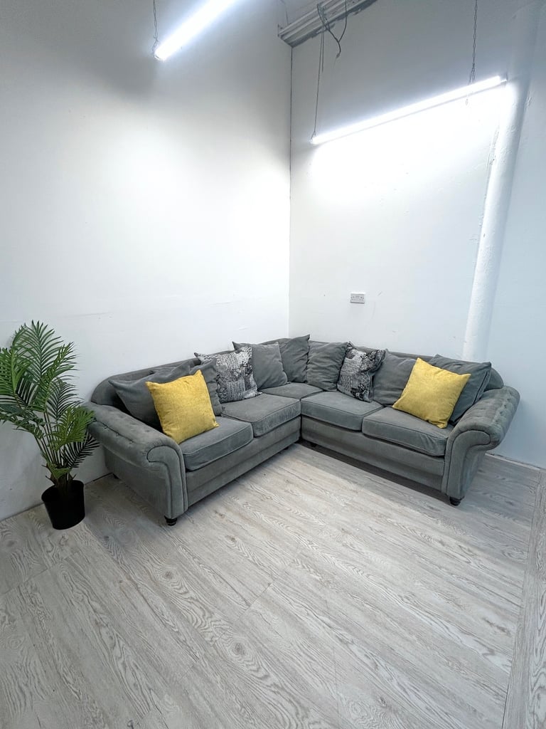 image for Grey WINDSOR Corner Sofa DELIVERY AVAILABLE!!