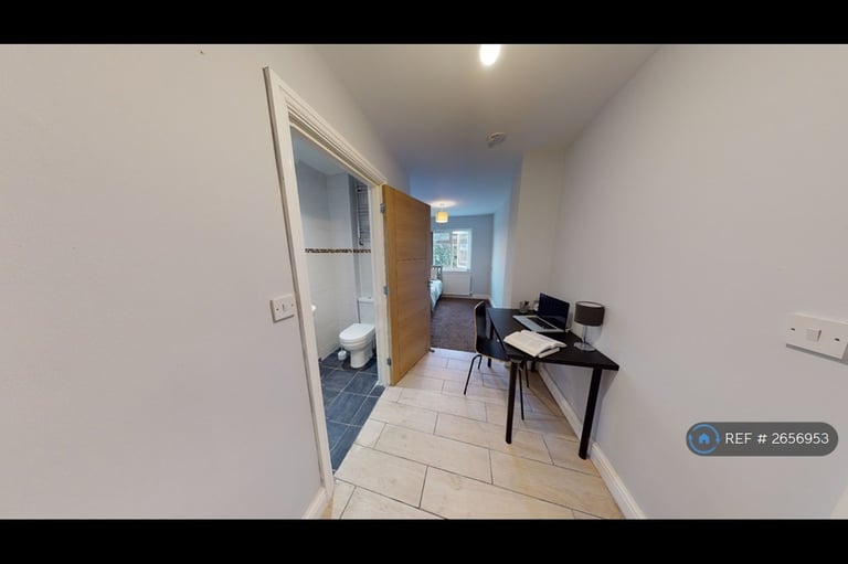 7 bedroom house in Charter Avenue, Coventry, CV4 (7 bed) (#2656953)