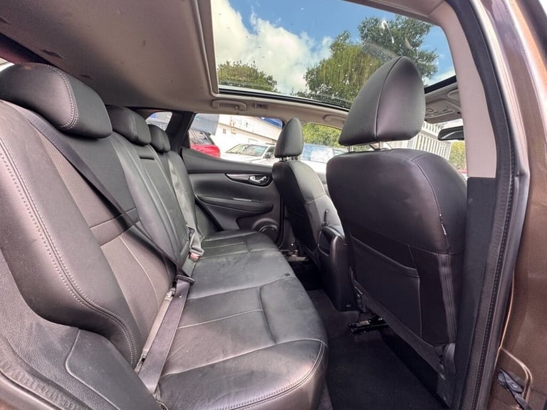 2015 Nissan Qashqai 1.2 DIG-T Tekna SUV 5dr Petrol XTRON 2WD Euro 6 (s/s) (115 ps) HATCHBACK Petr...