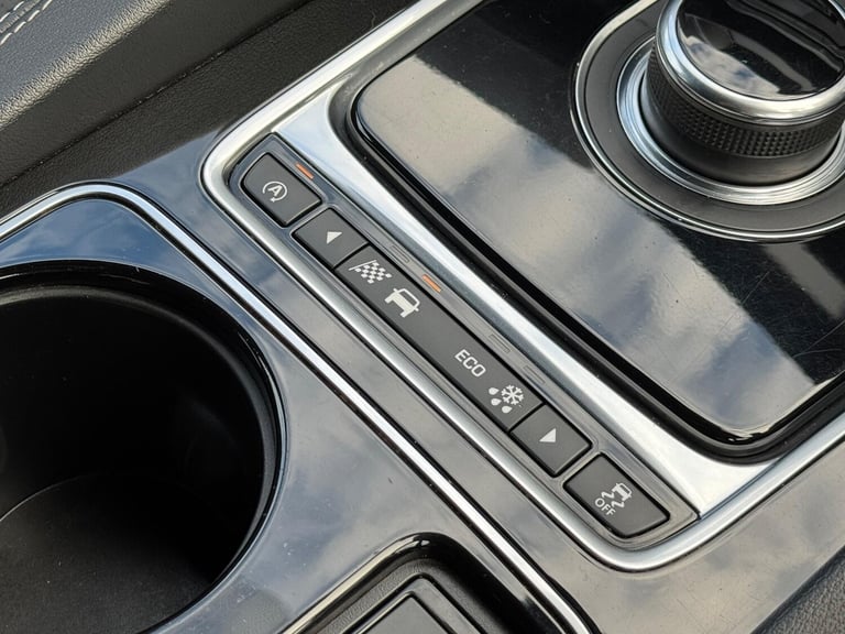 2017 Jaguar F-Pace 3.0 D300 V6 S Auto AWD Euro 6 (s/s) 5dr ESTATE Diesel Automatic